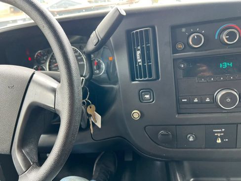 Used 2013 Chevrolet Express 2500 w/ Power Package RWD image 15