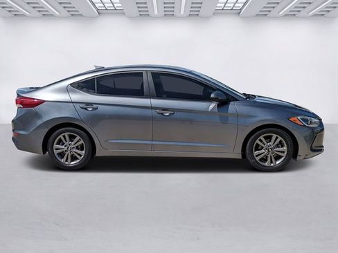 Used 2018 Hyundai Elantra SEL FWD image 3