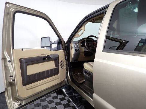 Used 2011 Ford F350 Lariat w/ Lariat Interior Pkg AWD/4WD image 18