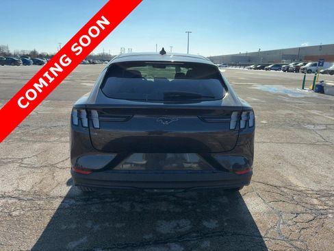 Used 2022 Ford Mustang Mach-E Select image 5
