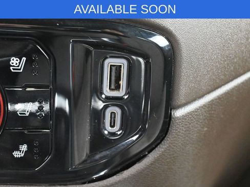 Used 2024 Chevrolet Silverado 1500 LTZ w/ LTZ Premium Package AWD/4WD image 25