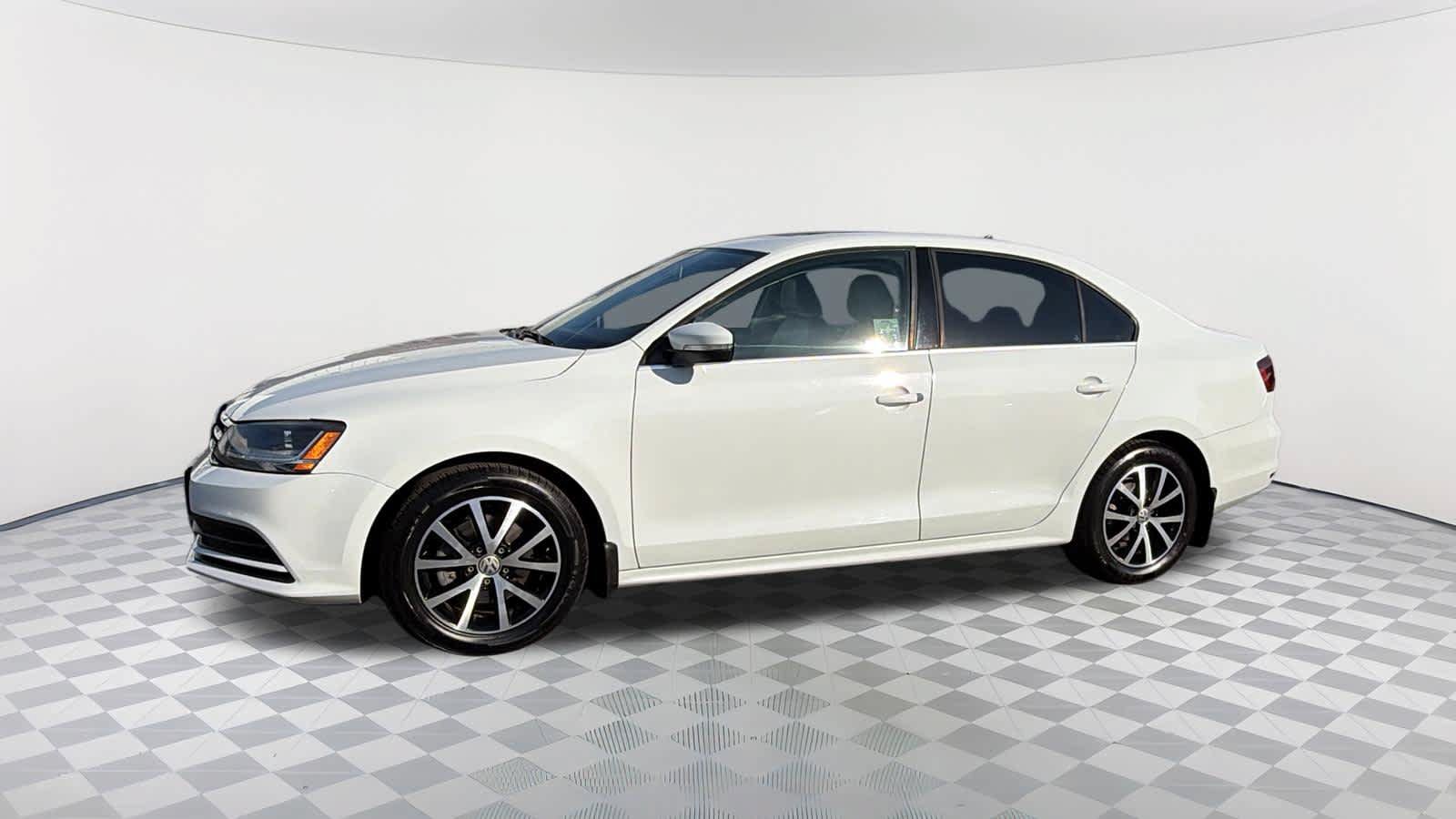 Used 2018 Volkswagen Jetta SE FWD image 8
