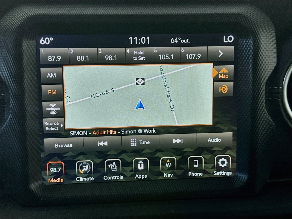 Used 2023 Jeep Wrangler Unlimited Sahara w/ Cold Weather Group AWD/4WD image 19