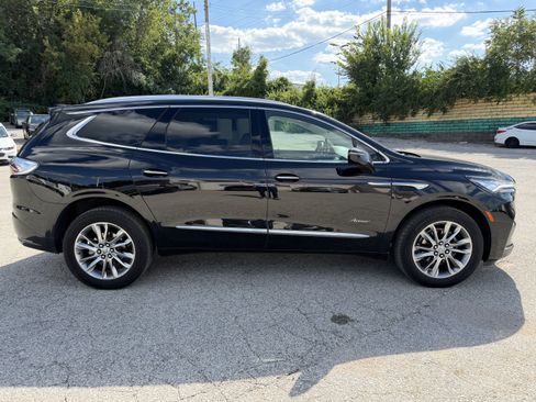 Used 2024 Buick Enclave Avenir AWD/4WD image 8