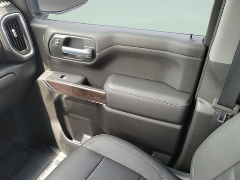 Used 2021 GMC Sierra 1500 SLT w/ SLT Premium Package RWD image 13