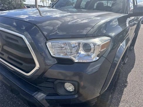 Used 2019 Toyota Tacoma SR5 image 10