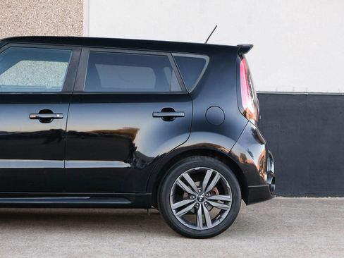 Used 2016 Kia Soul + w/ Tarmac Special Edition image 8