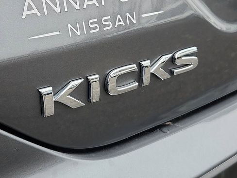Certified 2025 Nissan Kicks Play S FWD image 31