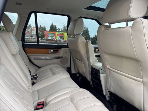 Used 2011 Land Rover Range Rover Sport HSE LUX image 23