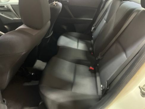 Used 2011 MAZDA MAZDA3 i Sport FWD image 14