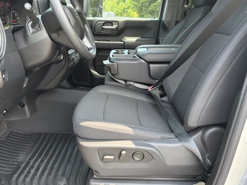 New 2026 Chevrolet Silverado 2500 Custom w/ Custom Value Package AWD/4WD image 9