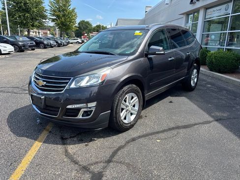 Used 2014 Chevrolet Traverse LT AWD/4WD image 3