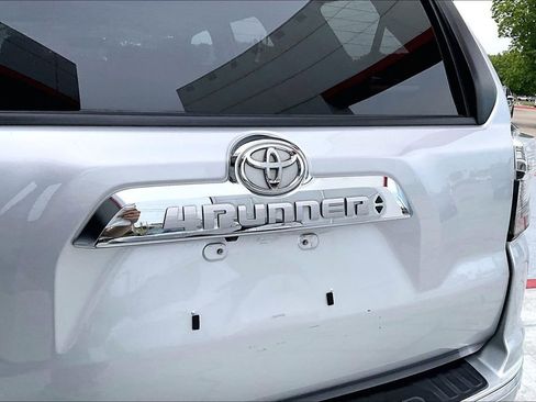 Certified 2016 Toyota 4Runner Limited AWD/4WD image 26