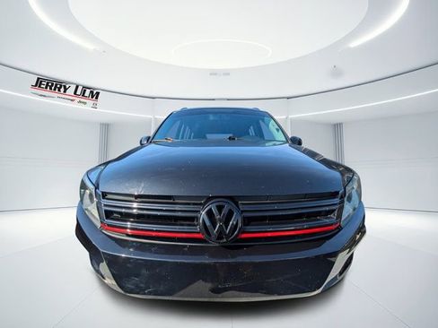 Used 2018 Volkswagen Tiguan Limited image 6