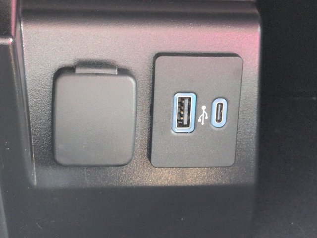 Used 2022 Ford Explorer ST w/ Equipment Group 401A AWD/4WD image 25