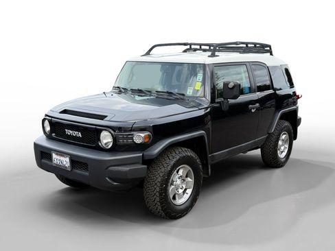Used 2010 Toyota FJ Cruiser 4WD image 1