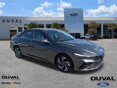 Used 2025 Hyundai Elantra Limited