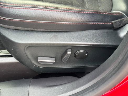 Used 2022 Ford Escape SEL w/ SEL Stealth AWD Package image 17