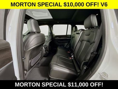 New 2025 Jeep Grand Cherokee Limited w/ Black Appearance Package AWD/4WD image 25
