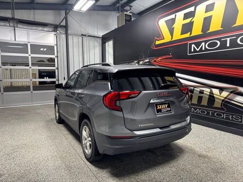 Used 2021 GMC Terrain SLE w/ Driver Convenience Package FWD image 13