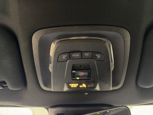 Used 2025 Toyota Crown Signia image 45