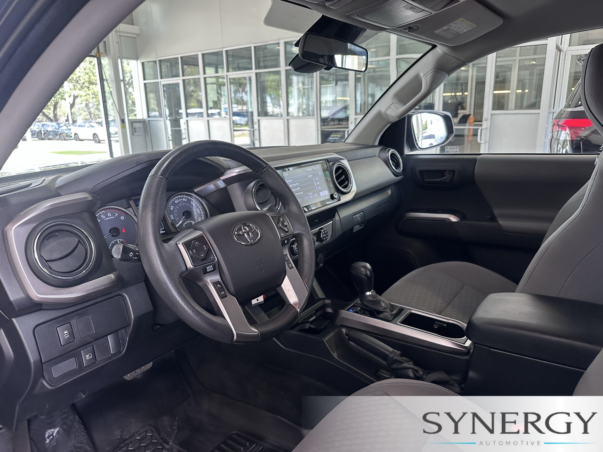 Used 2022 Toyota Tacoma SR5 w/ SR5 Appearance Package (SM) RWD image 25