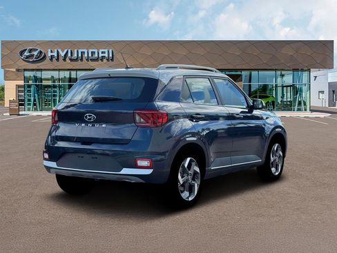 New 2026 Hyundai Venue SEL FWD image 7