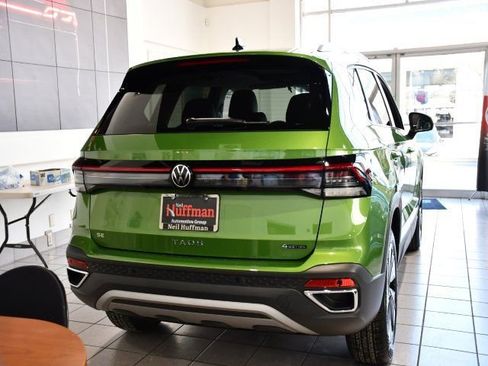 New 2026 Volkswagen Taos SE image 5