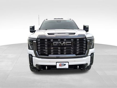 Used 2024 GMC Sierra 2500 Denali Ultimate image 8