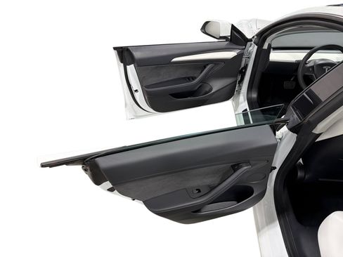Certified 2023 Tesla Model 3 Standard Range RWD image 10