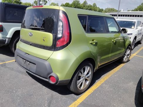Used 2015 Kia Soul + w/ Audio Package FWD image 6