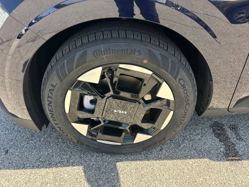 New 2026 Kia Carnival EX FWD image 43