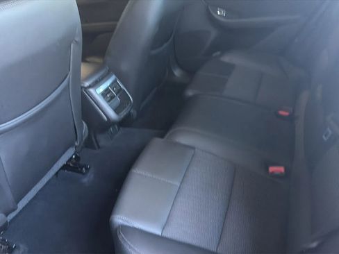 Used 2018 Chevrolet Impala LT image 28