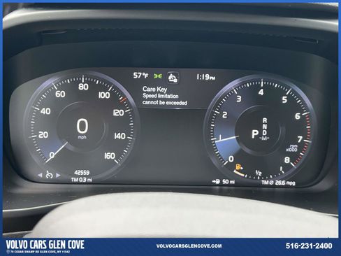 Used 2021 Volvo XC40 T5 Momentum w/ Premium Package AWD/4WD image 26
