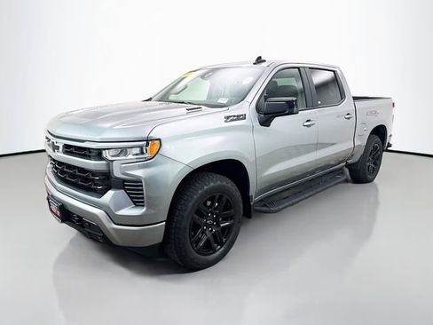 Used 2025 Chevrolet Silverado 1500 RST AWD/4WD image 4