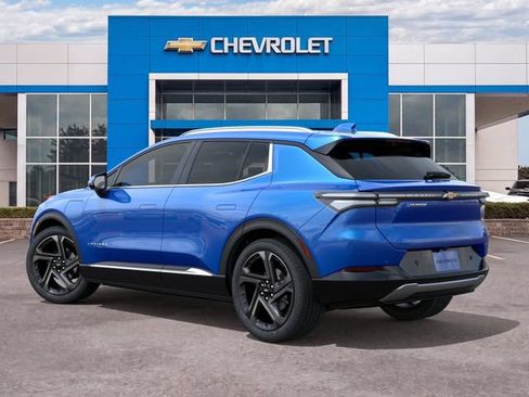 New 2026 Chevrolet Equinox EV LT w/ Convenience Package II FWD image 3