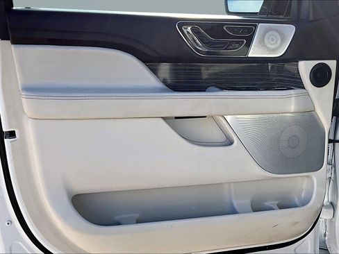 Used 2023 Lincoln Navigator Black Label image 25