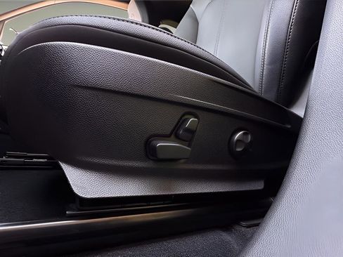 Used 2024 Alfa Romeo Stelvio Sprint image 21