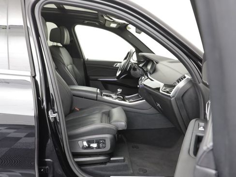 Used 2019 BMW X5 xDrive50i AWD/4WD image 19