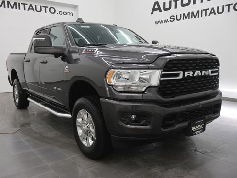 Used 2024 RAM 3500 Big Horn w/ Level 2 Equipment Group image 2