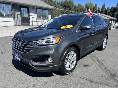Used 2020 Ford Edge Titanium AWD/4WD image 3