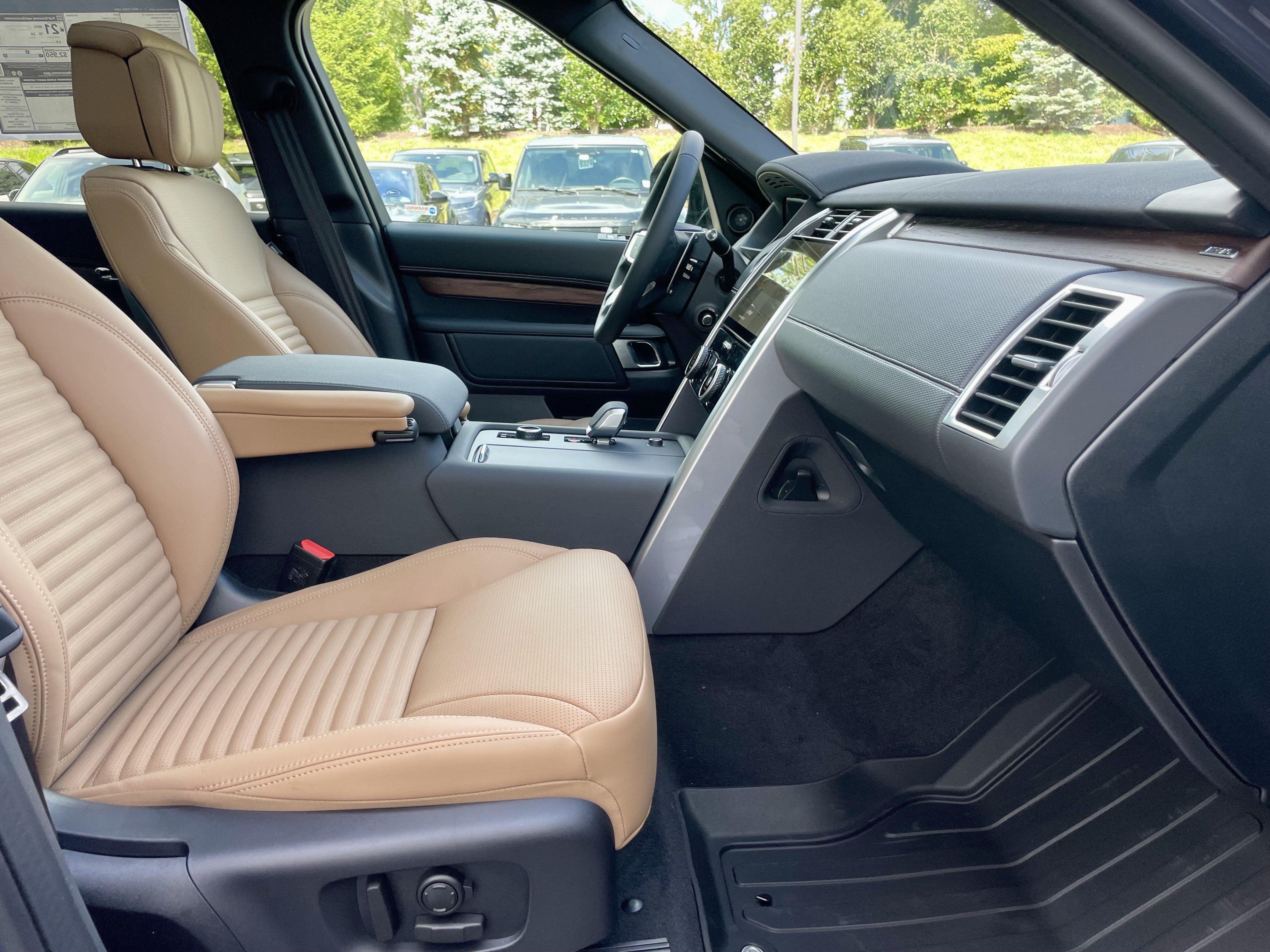 New 2026 Land Rover Discovery Dynamic SE AWD/4WD image 15