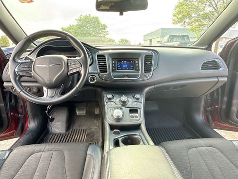 Used 2015 Chrysler 200 S FWD image 3