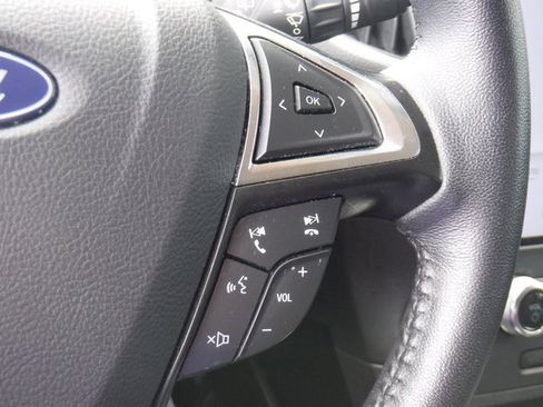 Used 2024 Ford Edge SEL image 32