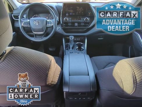 Used 2024 Toyota Highlander LE image 15