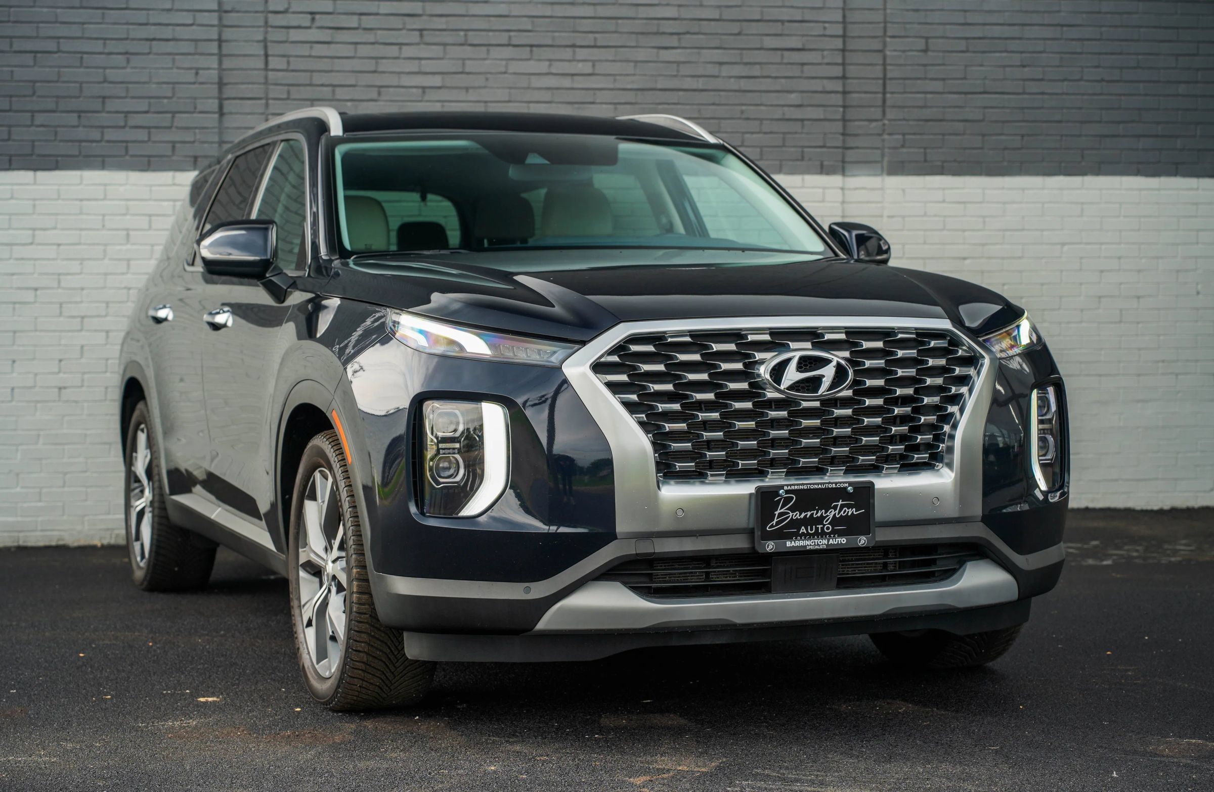 Used 2020 Hyundai Palisade SEL w/ Premium Package AWD/4WD image 3