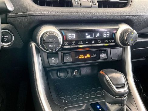 Used 2023 Toyota RAV4 XLE Premium AWD/4WD image 15