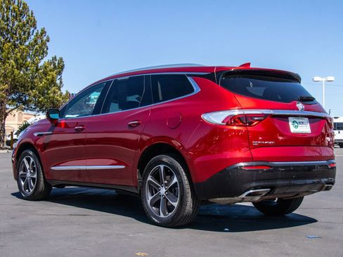Used 2022 Buick Enclave Essence w/ Experience Buick Package AWD/4WD image 5