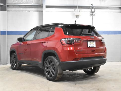 Used 2026 Jeep Compass Limited AWD/4WD image 25