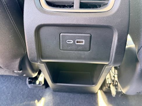 Used 2025 Chevrolet Blazer LT AWD/4WD image 37